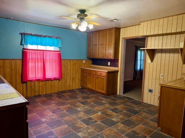 5222 Cedar Drive, Colcord, OK 74338
