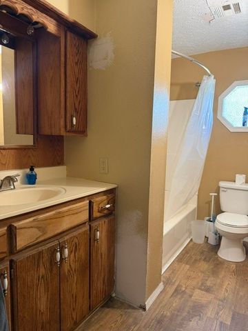 5222 Cedar Drive, Colcord, OK 74338