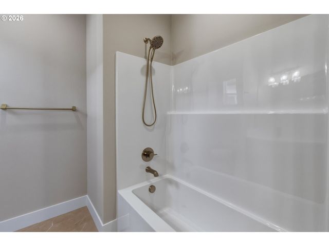 618 Se 34TH St, Battle Ground, WA 98604