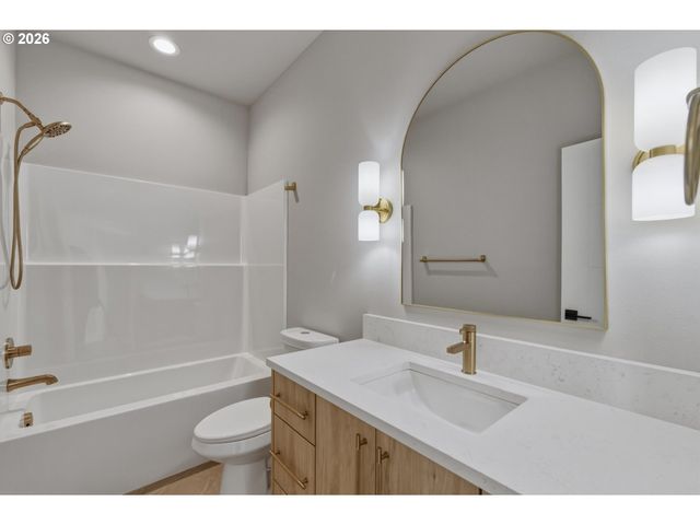 618 Se 34TH St, Battle Ground, WA 98604