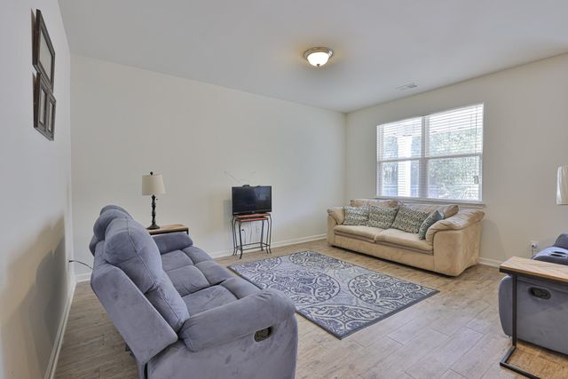 1028 Manassas Dr., Conway, SC 29526