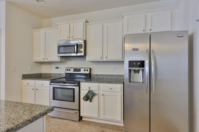 1028 Manassas Dr., Conway, SC 29526