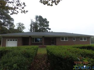 860 Lebanon Rd, Spring Grove, VA 23881