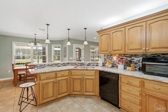 9105 Byrom Campbell Rd, Milton, FL 32571
