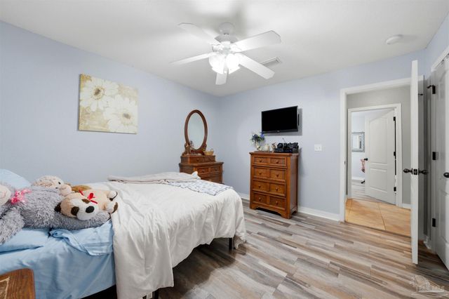 9105 Byrom Campbell Rd, Milton, FL 32571