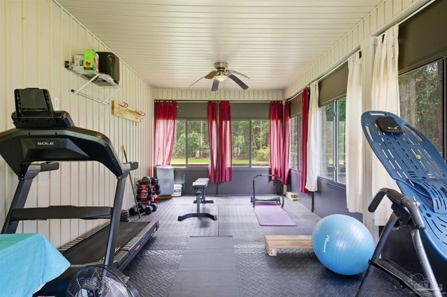 9105 Byrom Campbell Rd, Milton, FL 32571