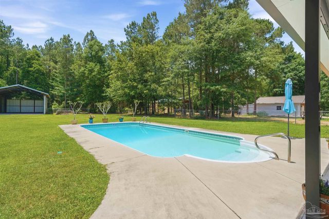 9105 Byrom Campbell Rd, Milton, FL 32571