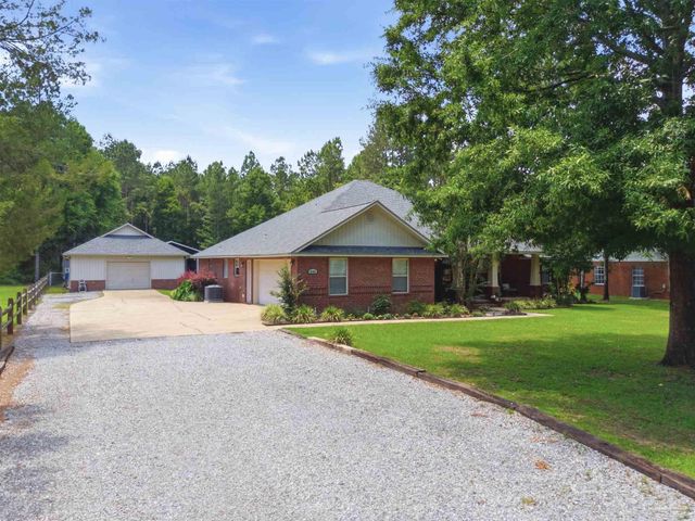 9105 Byrom Campbell Rd, Milton, FL 32571