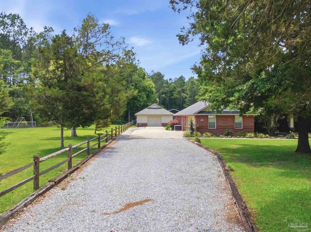 9105 Byrom Campbell Rd, Milton, FL 32571
