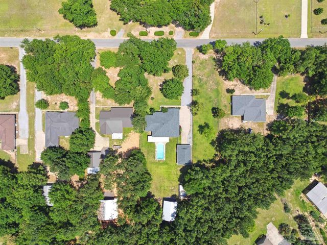 9105 Byrom Campbell Rd, Milton, FL 32571