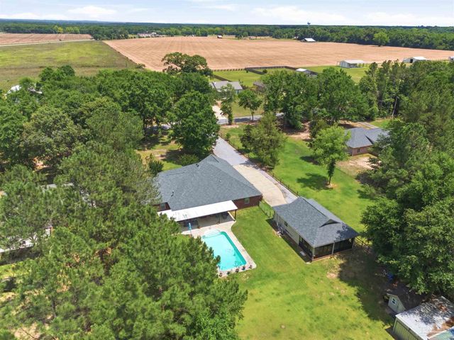 9105 Byrom Campbell Rd, Milton, FL 32571