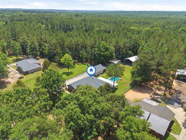 9105 Byrom Campbell Rd, Milton, FL 32571