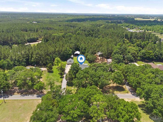 9105 Byrom Campbell Rd, Milton, FL 32571