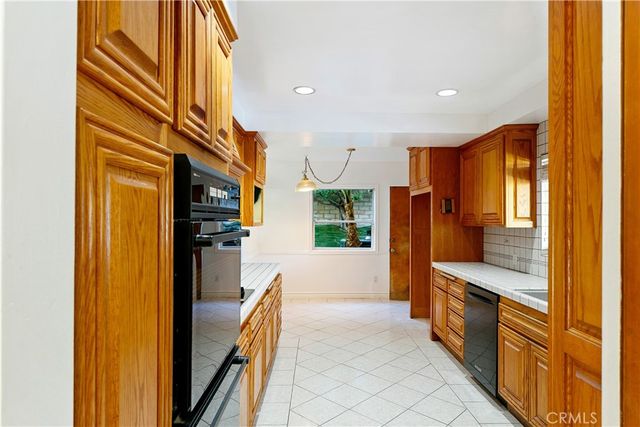 22046 Parthenia Street, West Hills, CA 91304