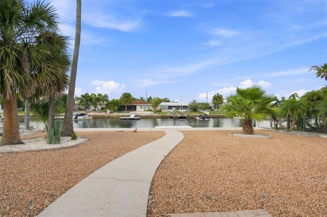 3915 HEADSAIL DRIVE, New Port Richey, FL 34652