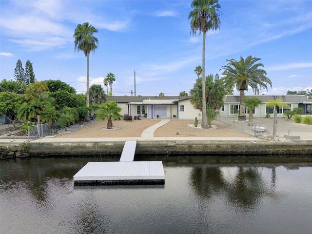 3915 HEADSAIL DRIVE, New Port Richey, FL 34652