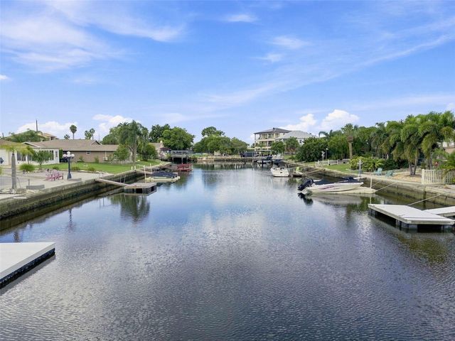 3915 HEADSAIL DRIVE, New Port Richey, FL 34652