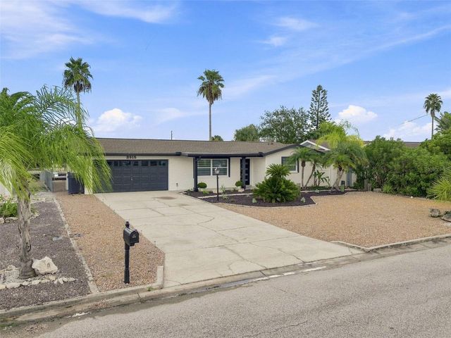 3915 HEADSAIL DRIVE, New Port Richey, FL 34652