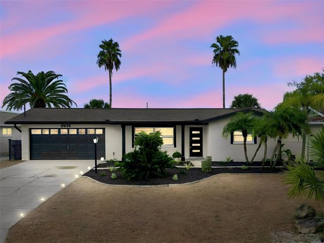 3915 HEADSAIL DRIVE, New Port Richey, FL 34652