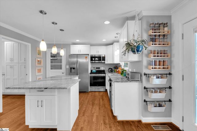 301 Havenhurst Drive, Taylors, SC 29687