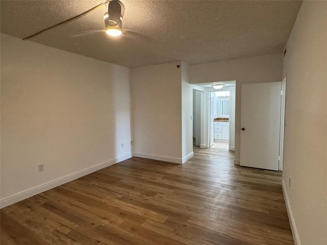 3850 Washington Street 102, Hollywood, FL 33021