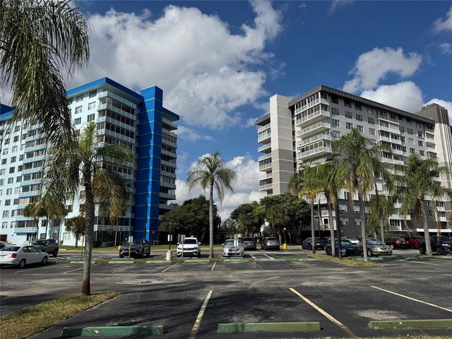 3850 Washington Street 102, Hollywood, FL 33021