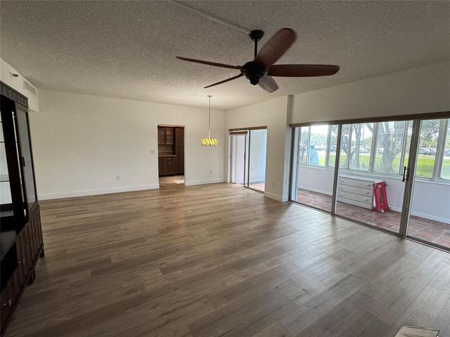 3850 Washington Street 102, Hollywood, FL 33021
