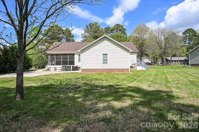 105 Woodland Lane, Monroe, NC 28112