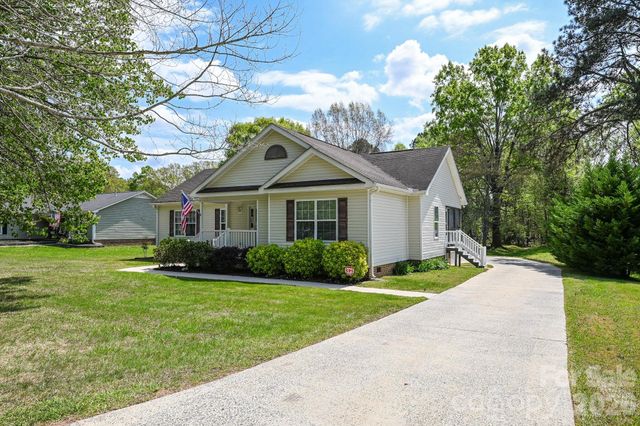 105 Woodland Lane, Monroe, NC 28112