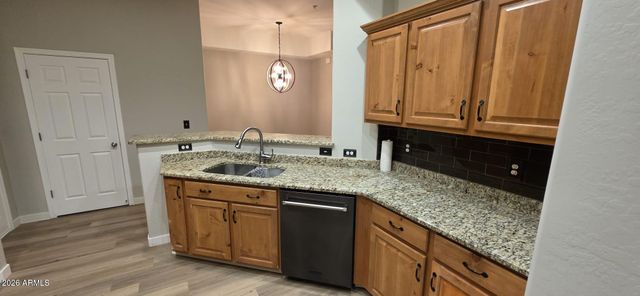 14575 W MOUNTAIN VIEW Boulevard 12106, Surprise, AZ 85374