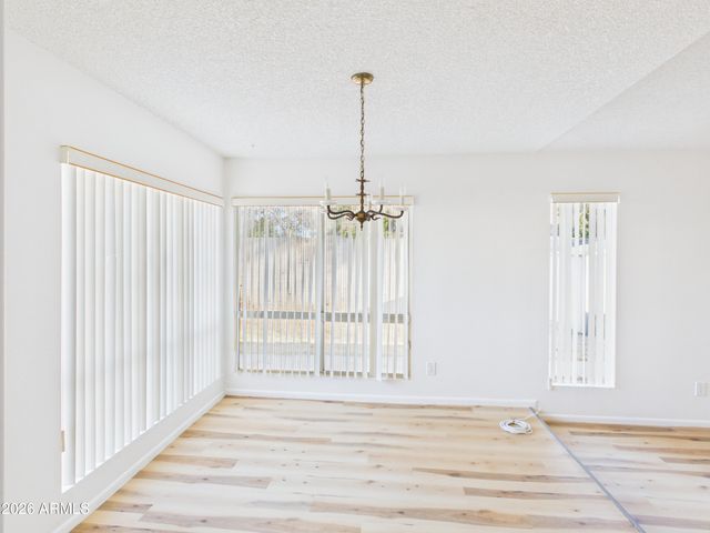 4033 W GRISWOLD Road, Phoenix, AZ 85051