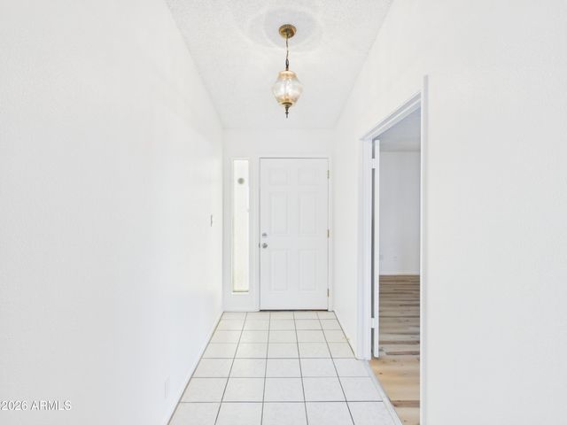 4033 W GRISWOLD Road, Phoenix, AZ 85051