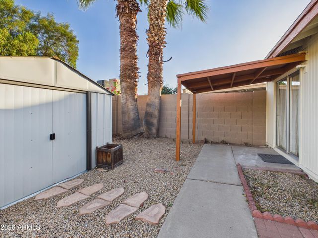 4033 W GRISWOLD Road, Phoenix, AZ 85051