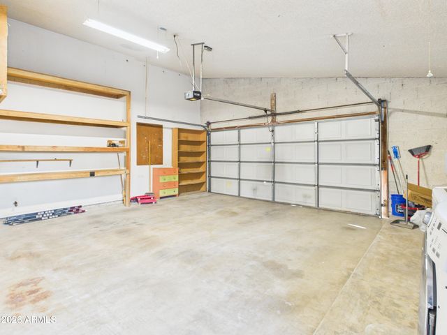 4033 W GRISWOLD Road, Phoenix, AZ 85051