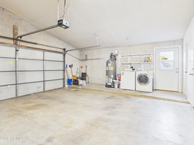 4033 W GRISWOLD Road, Phoenix, AZ 85051
