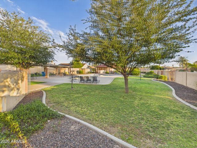 4033 W GRISWOLD Road, Phoenix, AZ 85051