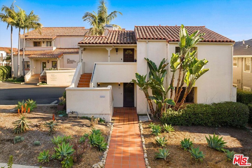 532 E Arrellaga Street A, Santa Barbara, CA 93103