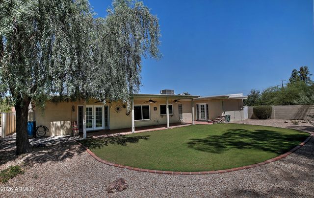 846 E VILLAGE CIRCLE Drive N, Phoenix, AZ 85022