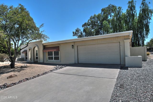 846 E VILLAGE CIRCLE Drive N, Phoenix, AZ 85022