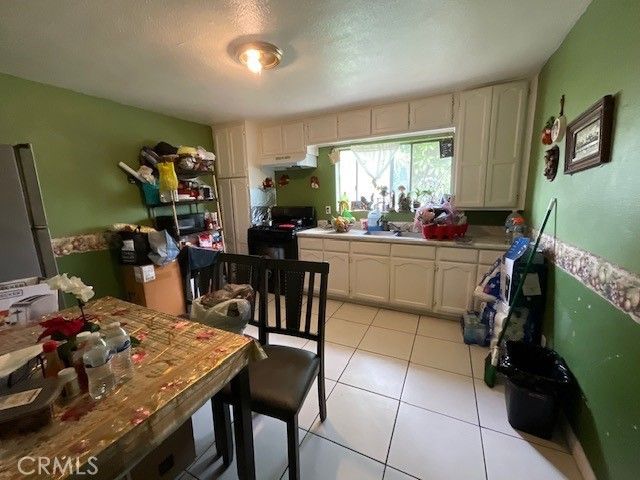 3213 Huron, Los Angeles, CA 90065