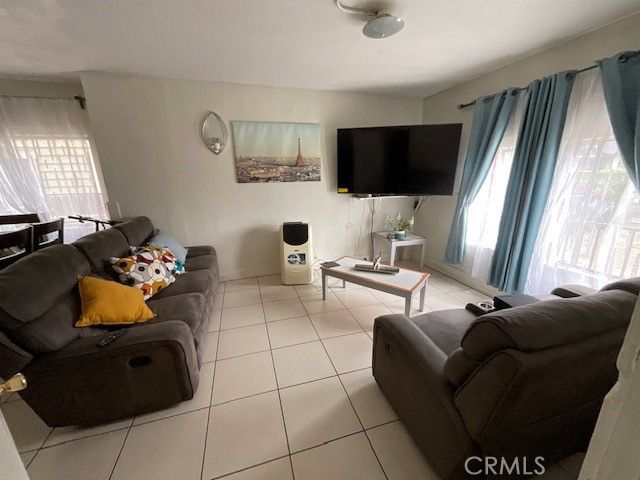 3213 Huron, Los Angeles, CA 90065