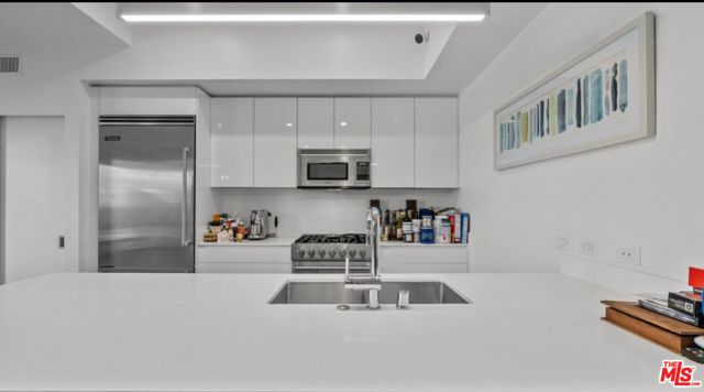 1433 14th Street 3, Santa Monica, CA 90404