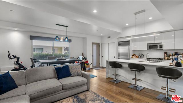 1433 14th Street 3, Santa Monica, CA 90404