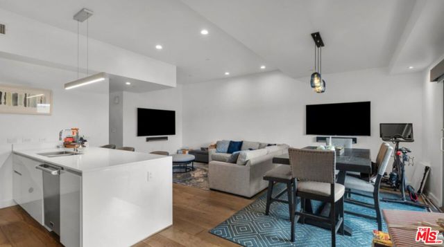 1433 14th Street 3, Santa Monica, CA 90404