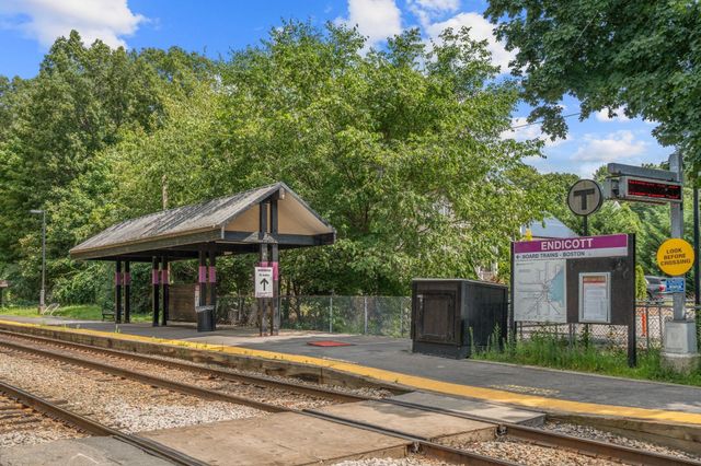 12 Lancaster Rd, Dedham, MA 02026