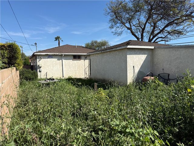 2801 Adriatic Avenue, Long Beach, CA 90810