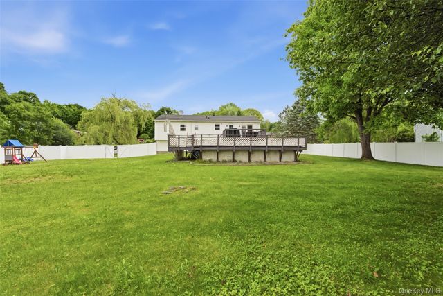 11 Chandler Drive, Chester, NY 10918