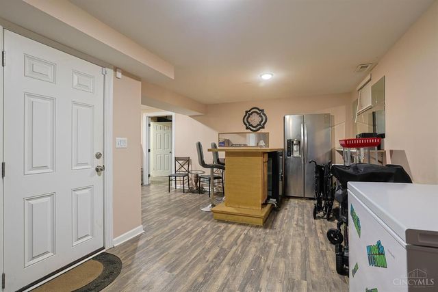 2031 Emerson Avenue, North College Hill, OH 45239