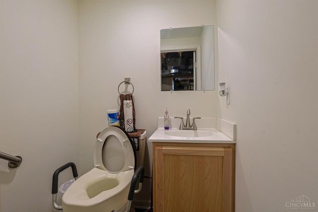 2031 Emerson Avenue, North College Hill, OH 45239