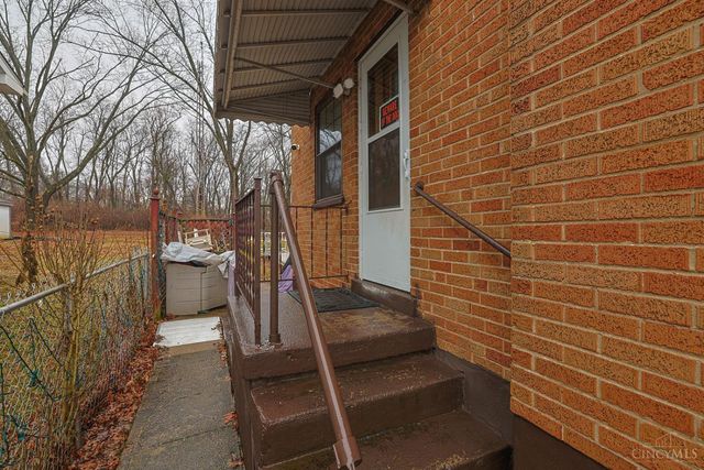 2031 Emerson Avenue, North College Hill, OH 45239